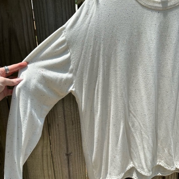 Three Dots Comfy Casual Speckled Pullover Lightweight Scoop Neck Sweater - Picture 4 of 9